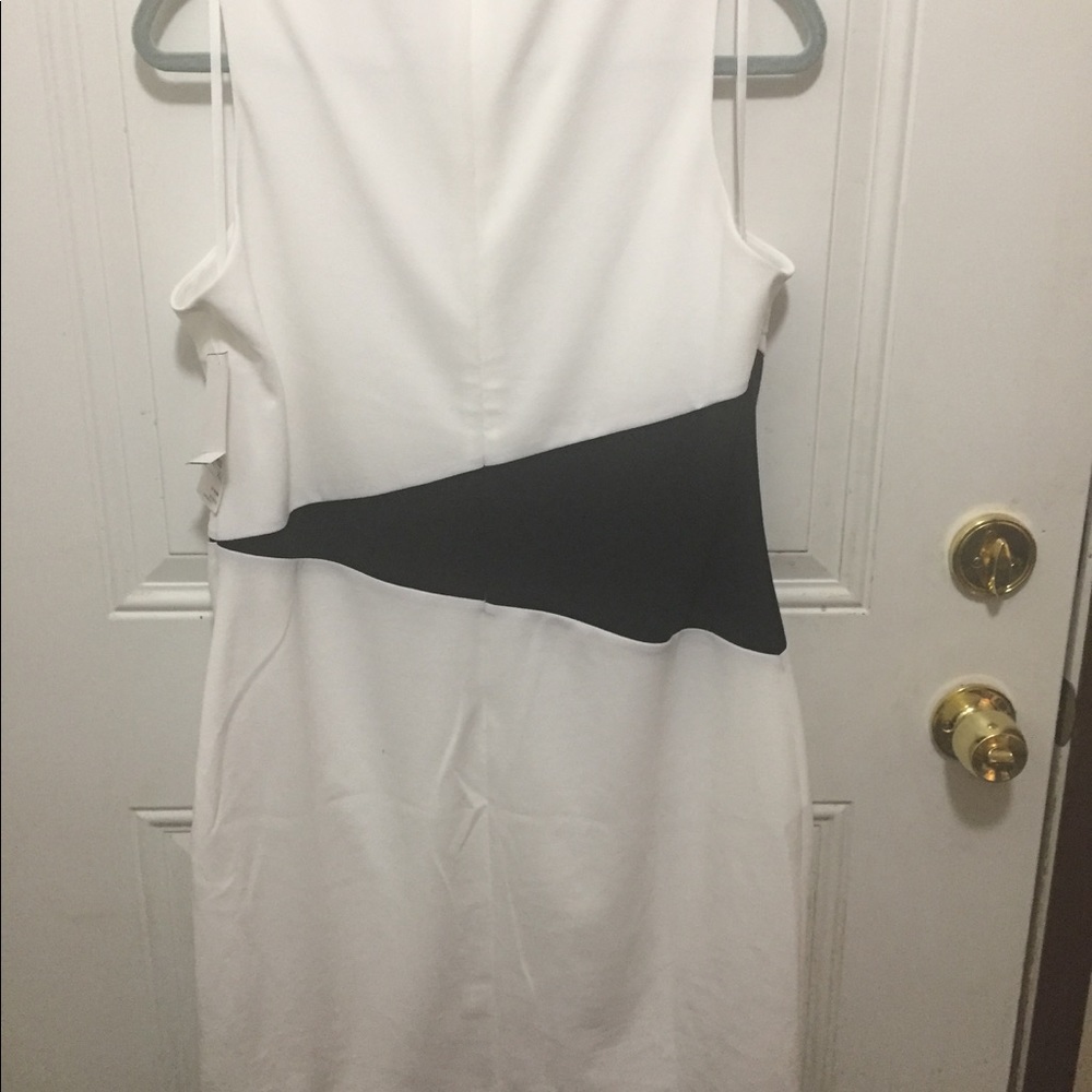 Neiman  Marcus color block sheath dress (NWT) XL