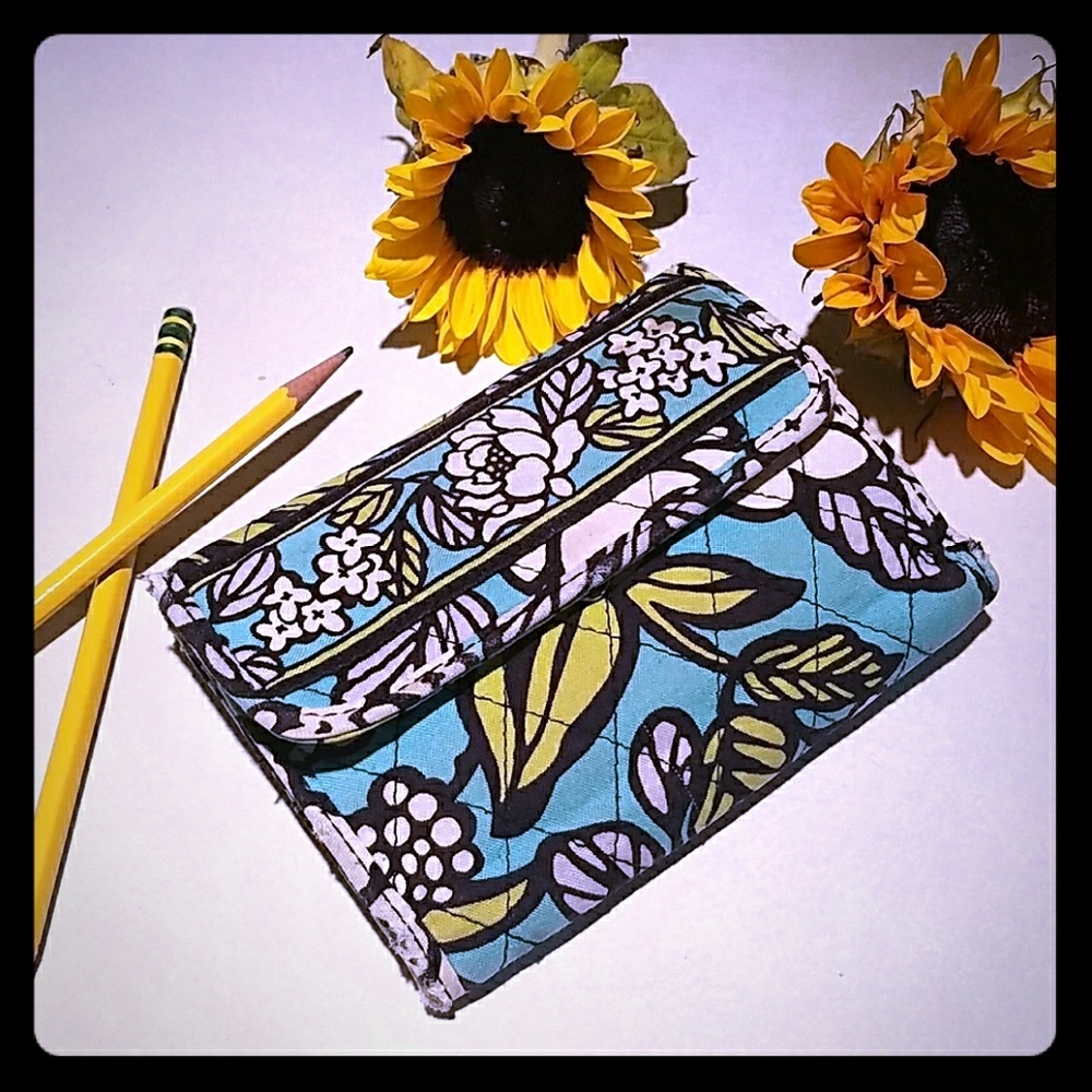 Not For Sale! 🌻Vera Bradley wallet🌻