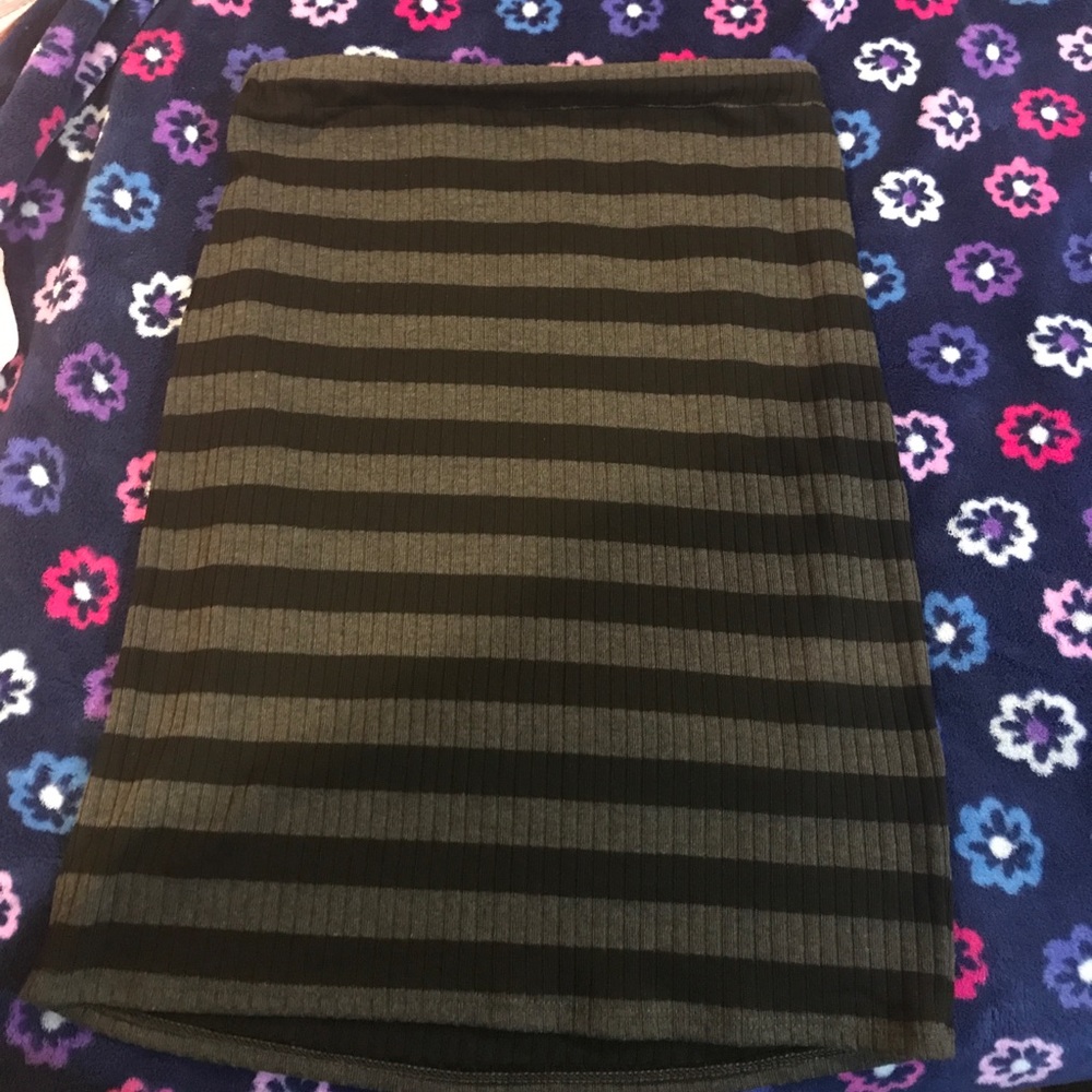 Fantastically cute pencil skirt!!! - Picture 1 of 1