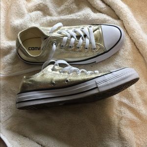 Gold converse
