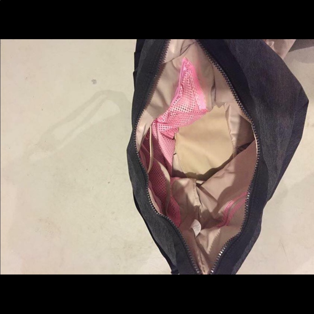 Lululemon bag excellent condition