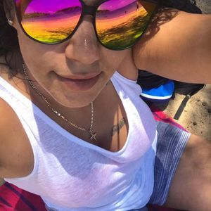 Meet your Posher, Chary