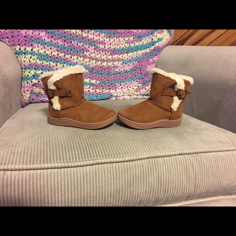 Brown winter garanimals boots