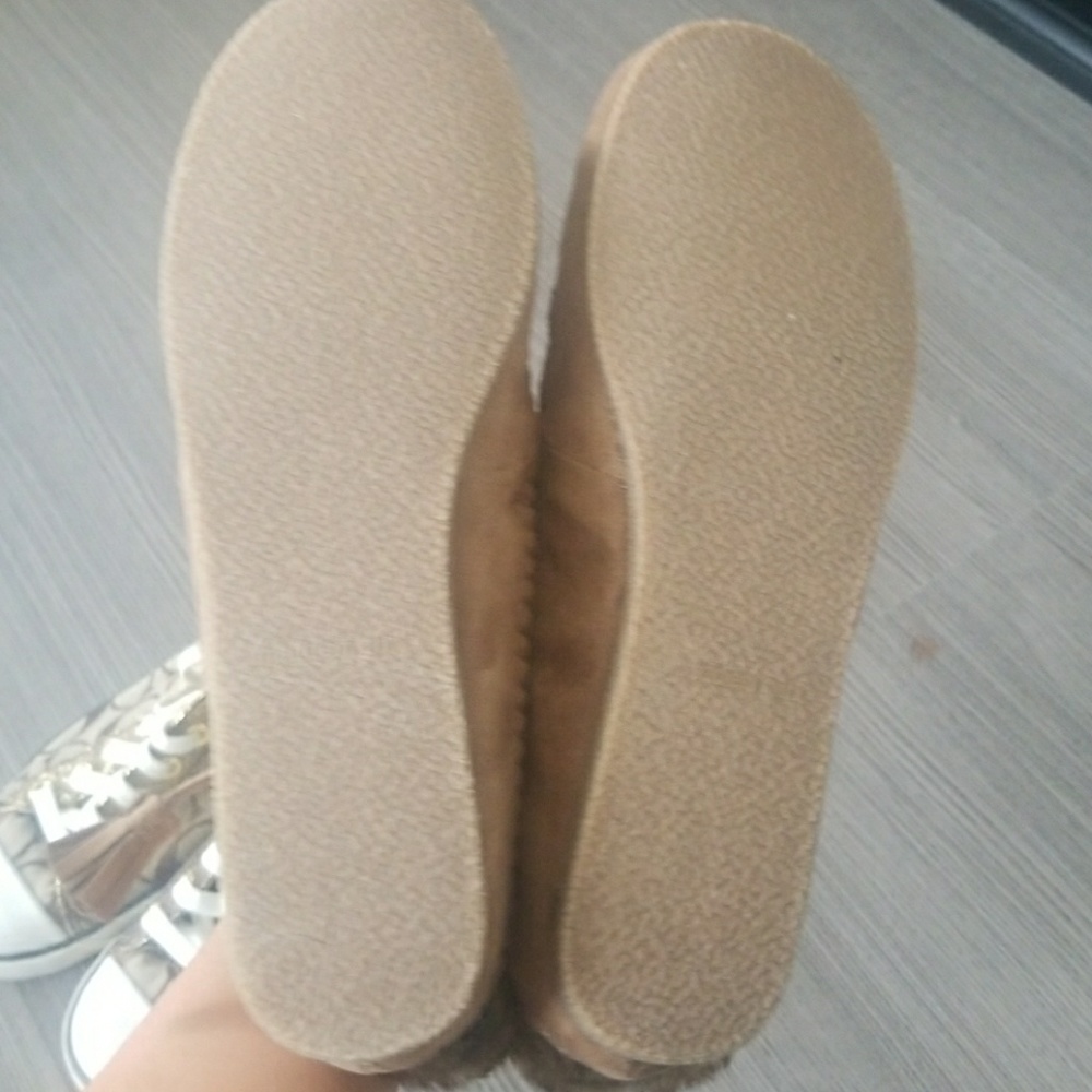 Shoes - Picture 2 of 2