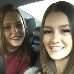 Meet your Posher, Alexys