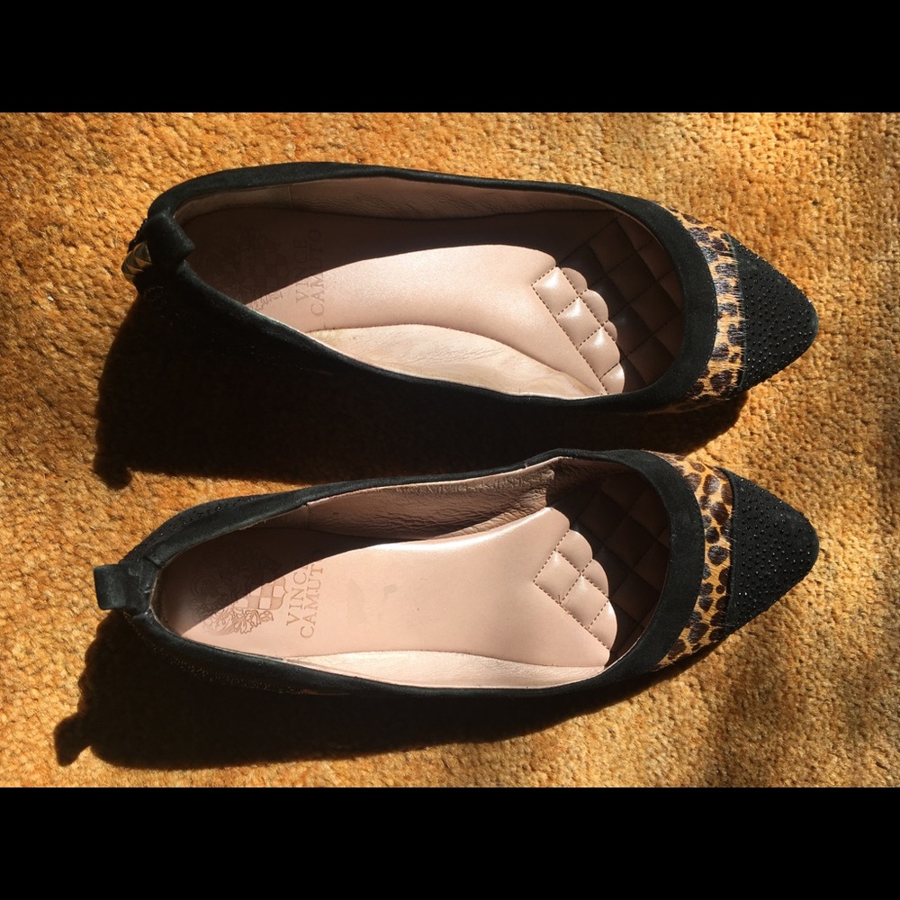 Vince Camuto leopard flats