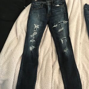 American eagle ripped jeans