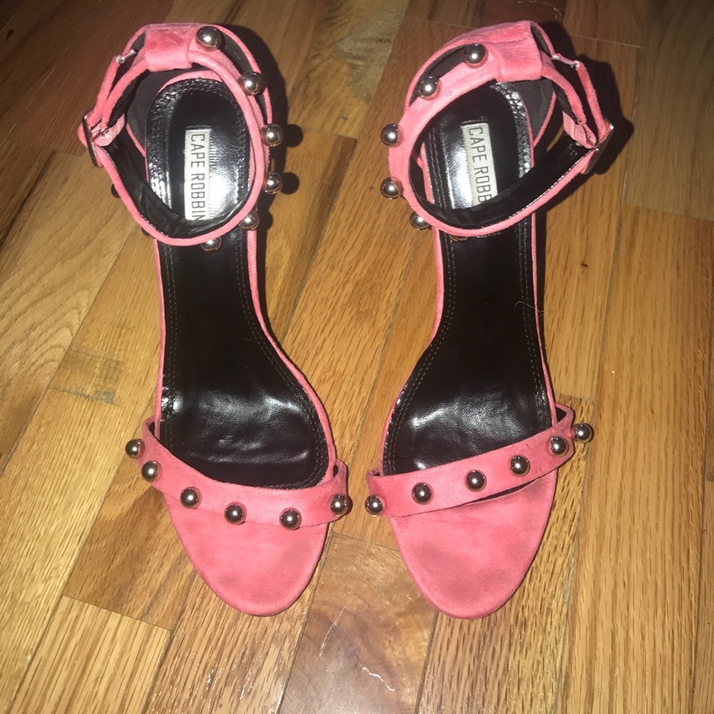 Cape Robbin pink sz 10 faux suede stud strap heels