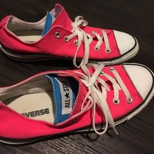 (Like new) Hot pink and turquoise converse size 8