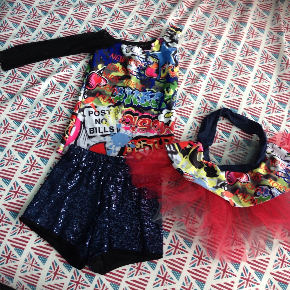 3 piece graffiti dance costume