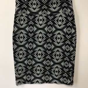 LuLaRoe Cassie, Black and Grey