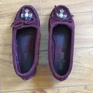 Minnetonka maroon moccasins