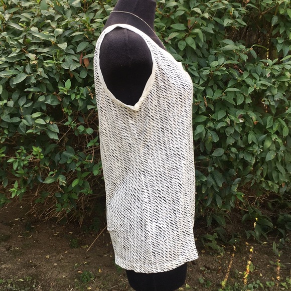 LOFT white & black print tank top NWOT - Picture 3 of 6