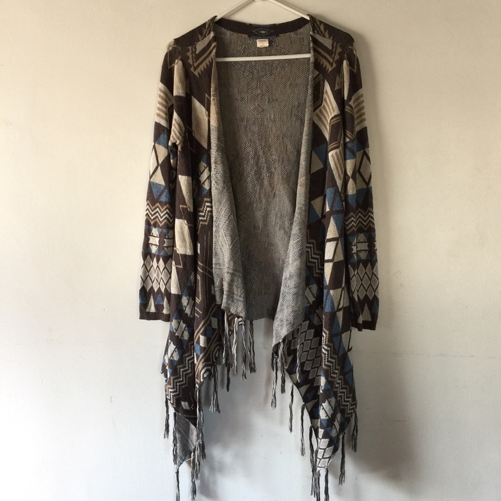 Sun & Shadow Fringed Cardigan Size M
