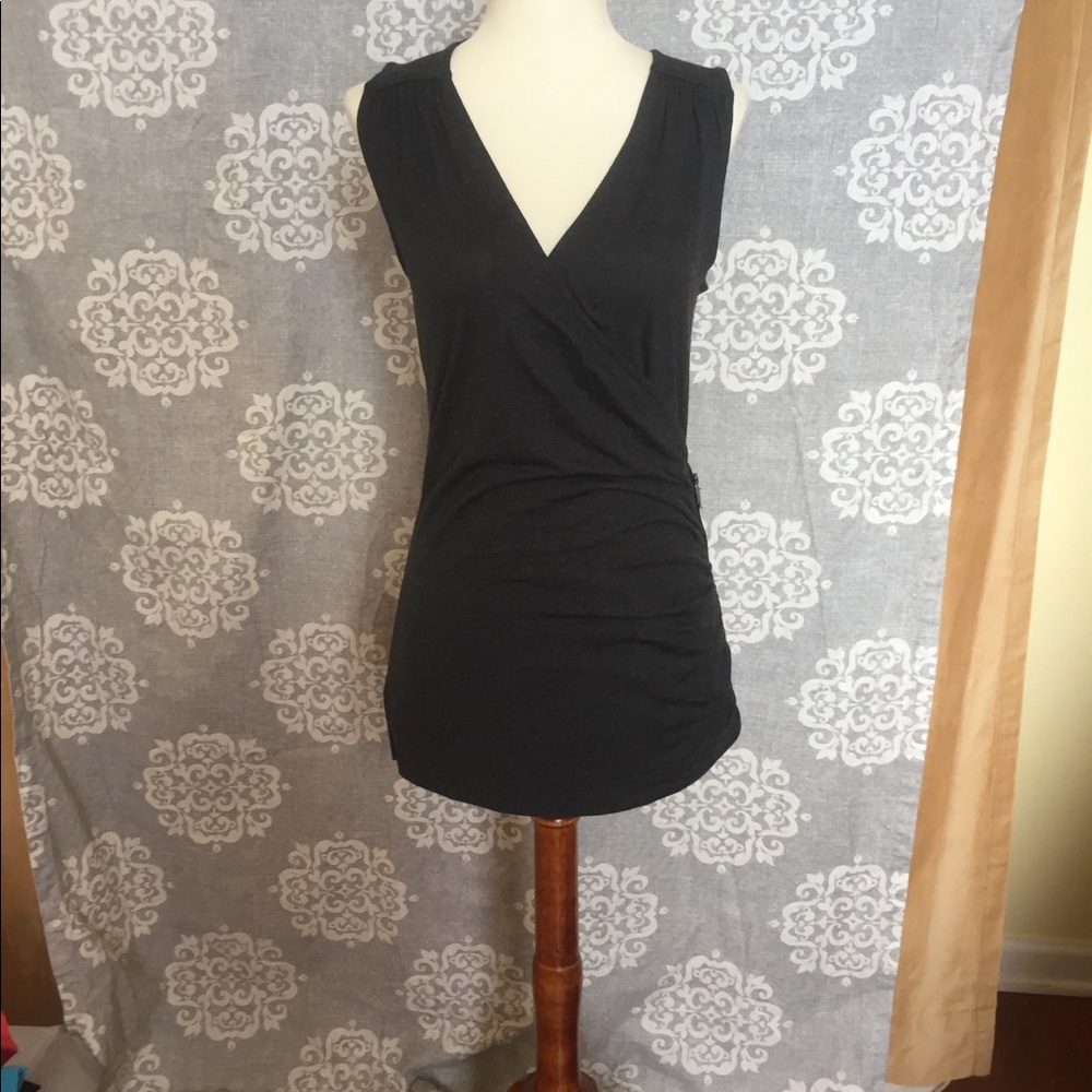 2/$10 NWT Banana Republic Top