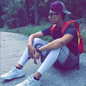 Meet your Posher, Joel