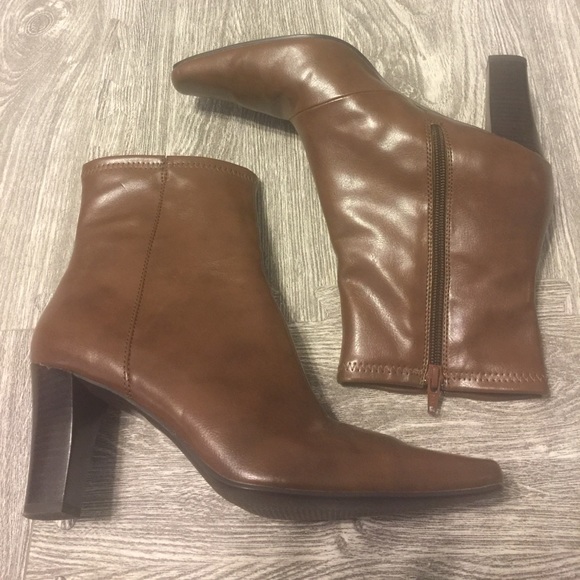 Worthington Brown Heeled Booties - Picture 1 of 4