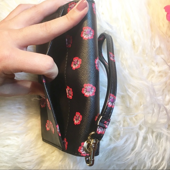 Black & Floral Tri-Fold Wristlet + Phone Pouch - Picture 5 of 5