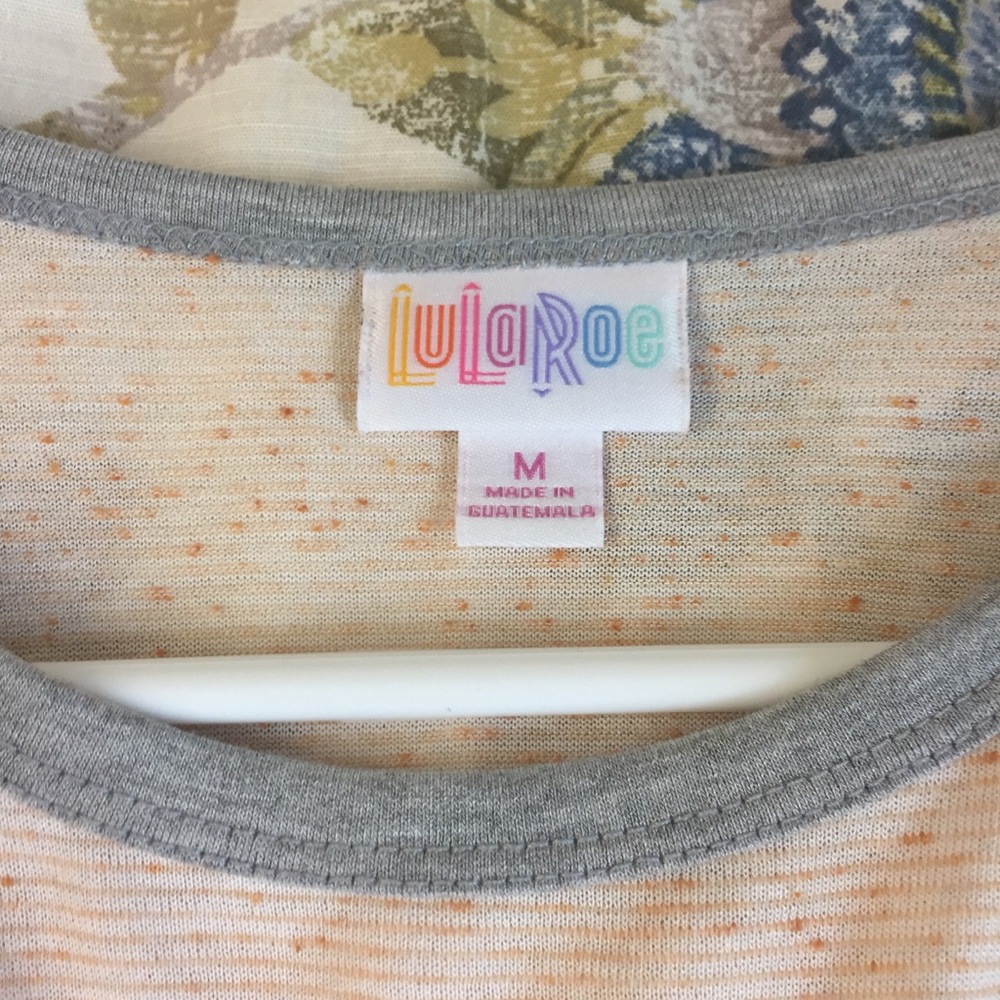 SALE NWOT Lularoe Randy Tee