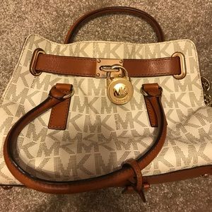 Michael Kors hand/shoulder bag