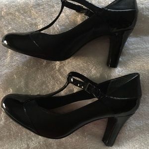 Giani Bernini Mary Janes