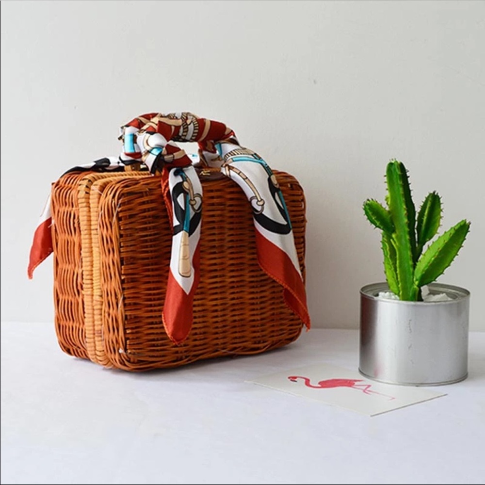 🎊24 hour sale🎊Fashion Straw Box Bag w Scarves