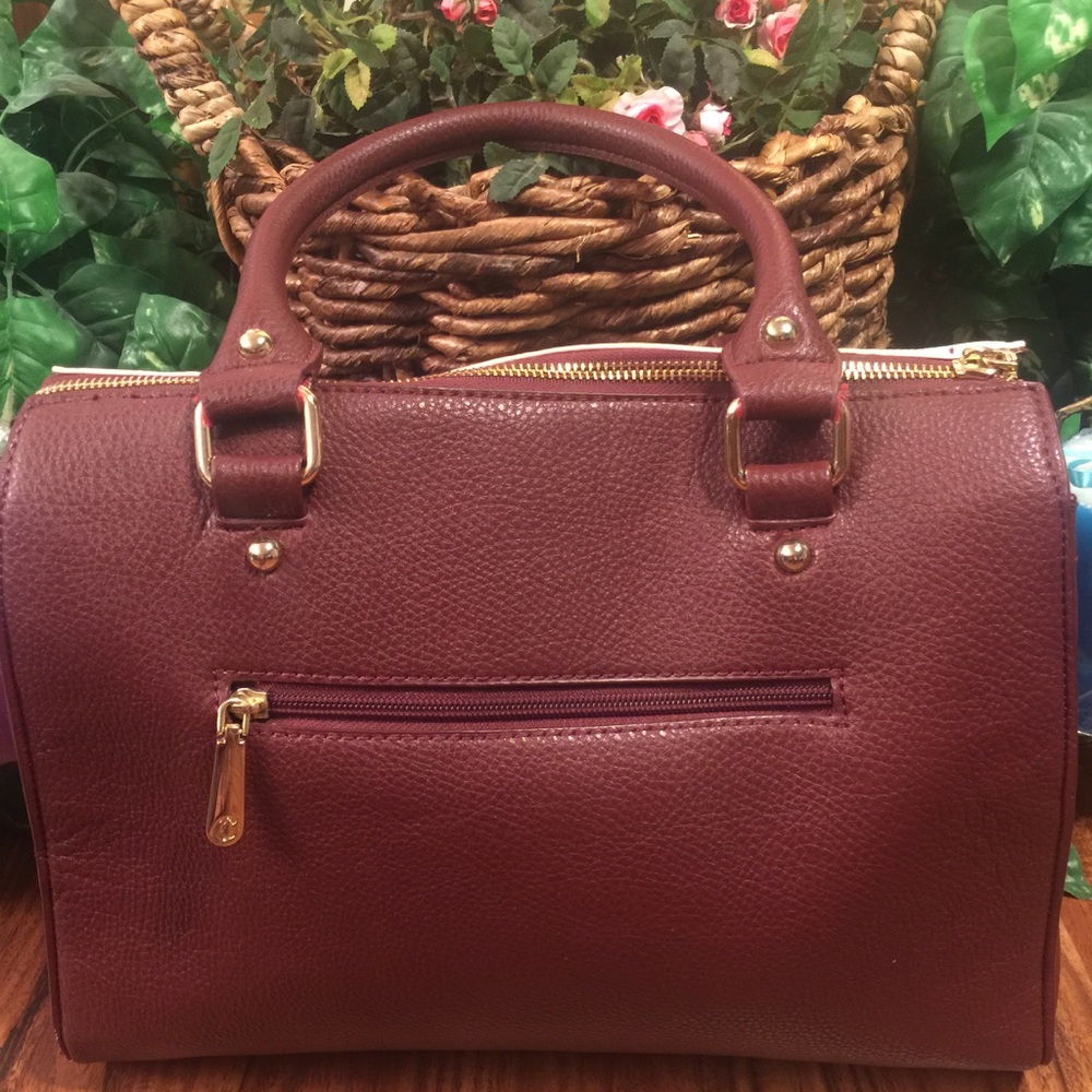 👜Auth-CC Color Block Bag👜 - Picture 2 of 8
