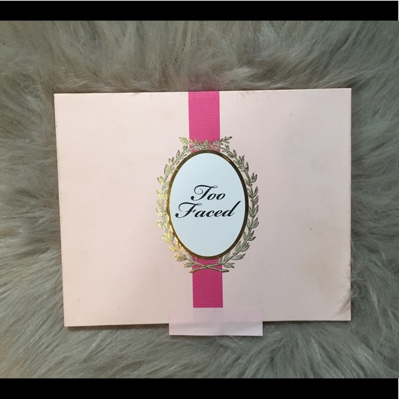 Too Faced Le Grand Palais Palette - Picture 2 of 3