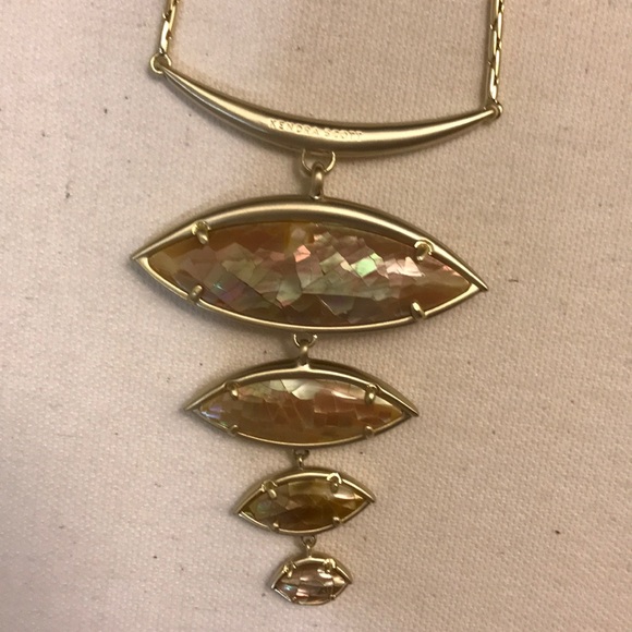 Kendra Scott Morris Statement Necklace - Picture 6 of 8