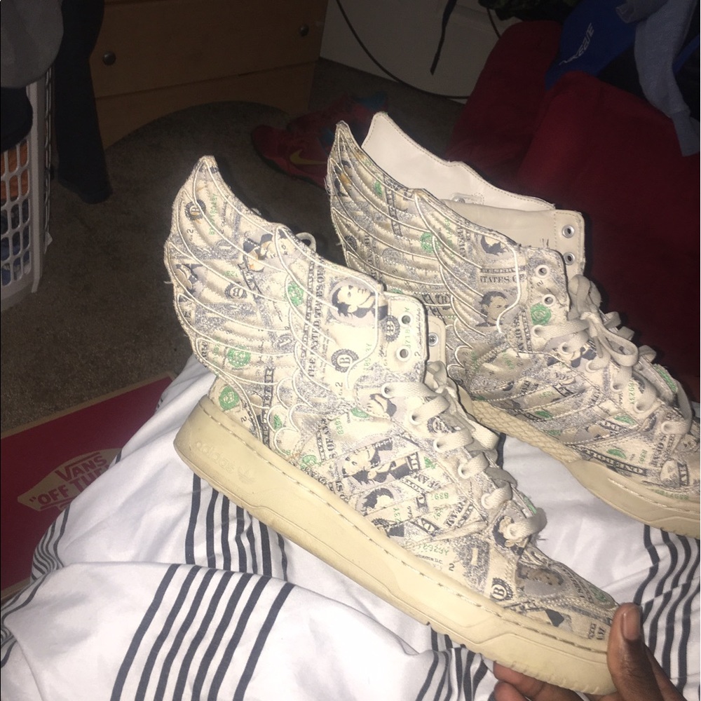 Money wing Jeremy scotts size 9.5