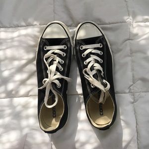 Black Low Top Converse Sneakers