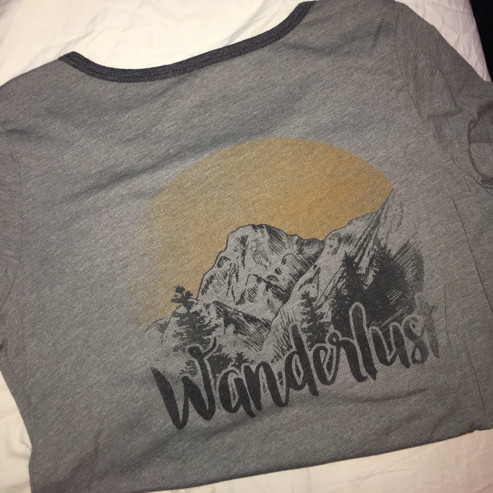 Wanderlust tee