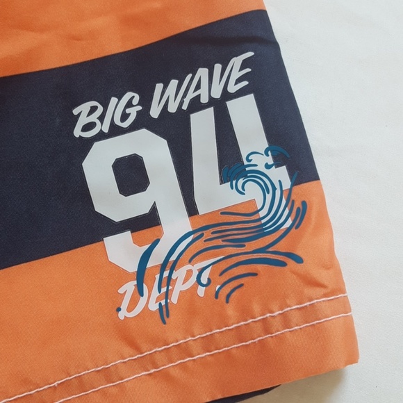 🎉HOST PICK🎉 Old Navy Boys Swim Trunks EUC - Picture 2 of 2