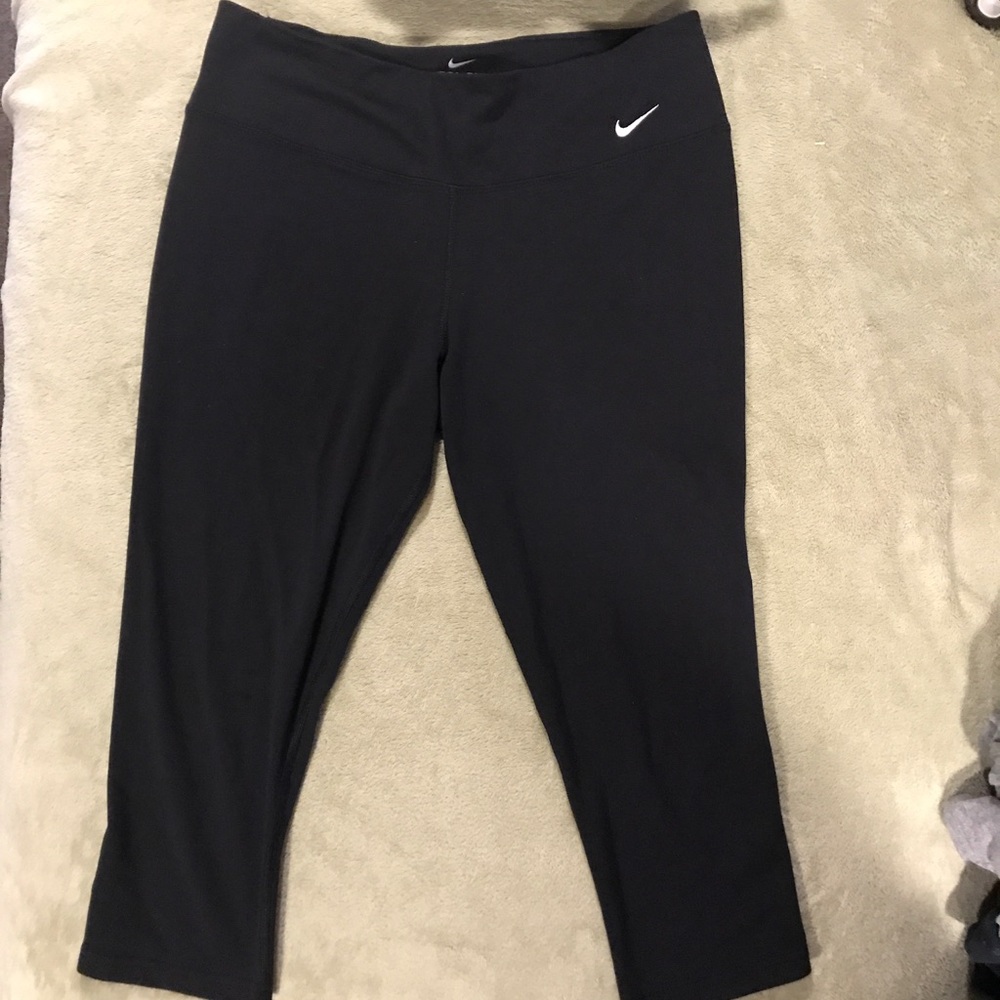 Nike crop pants