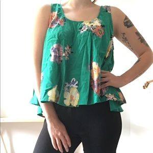Comfortable and flowy green floral top