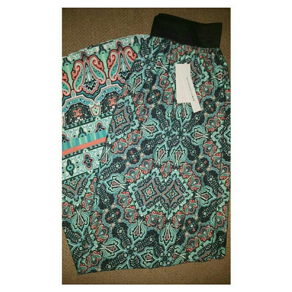 Hight Waisted Paisley Maxi