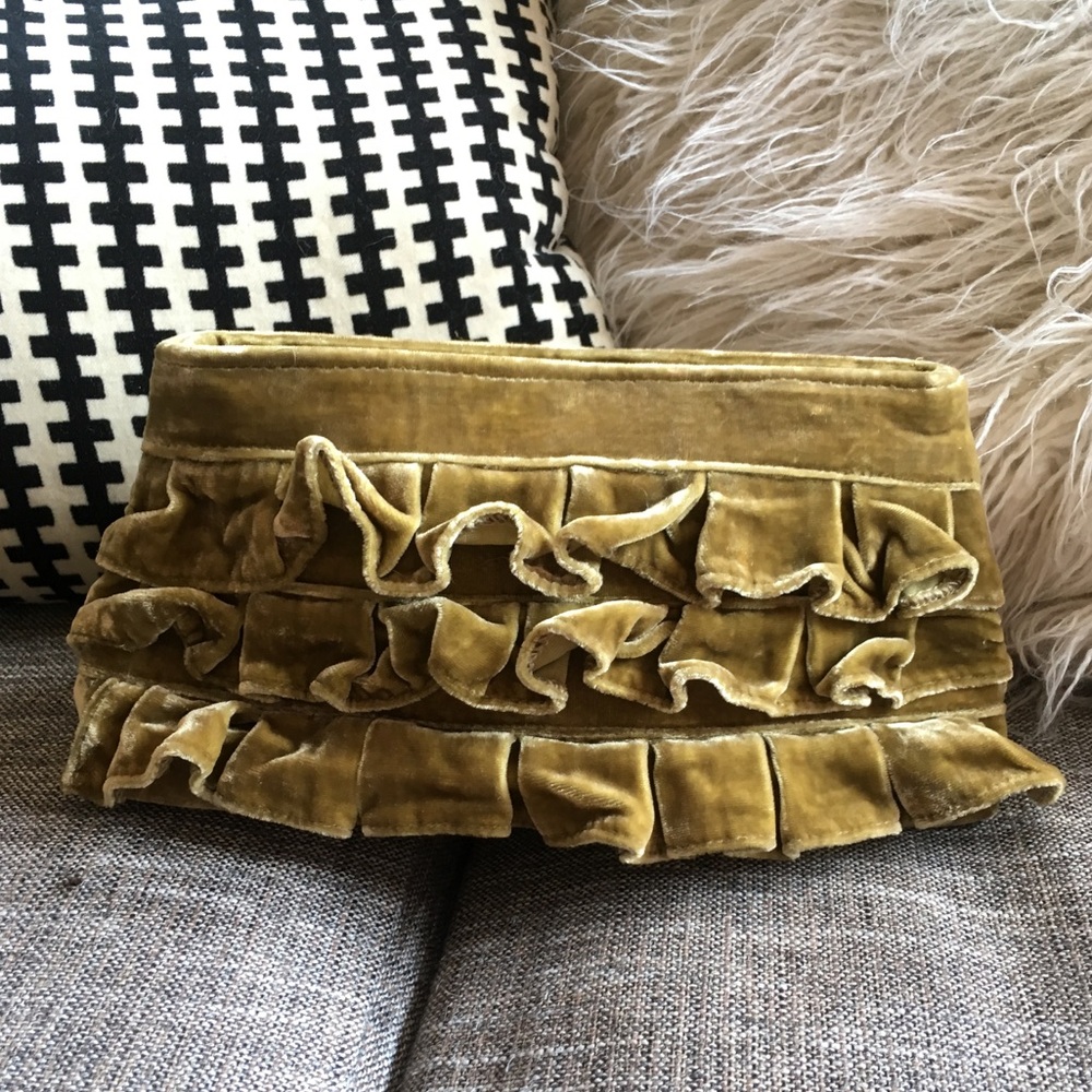 Vintage olive green velvet ruffle clutch