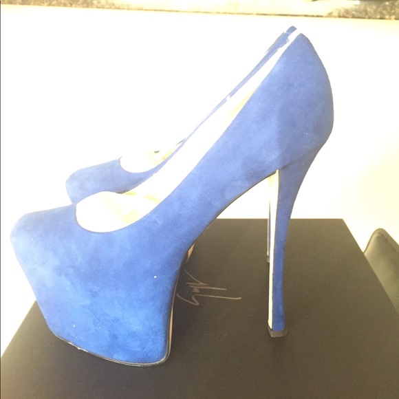 Giuseppe Zanotti Ambra Blue Heels 💙 - Picture 3 of 6