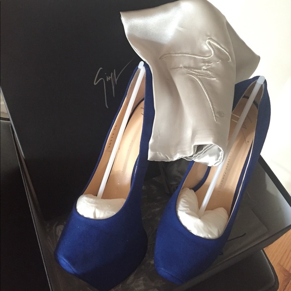 Giuseppe Zanotti Ambra Blue Heels 💙 - Picture 6 of 6