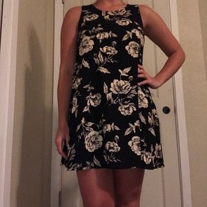Floral shift dress