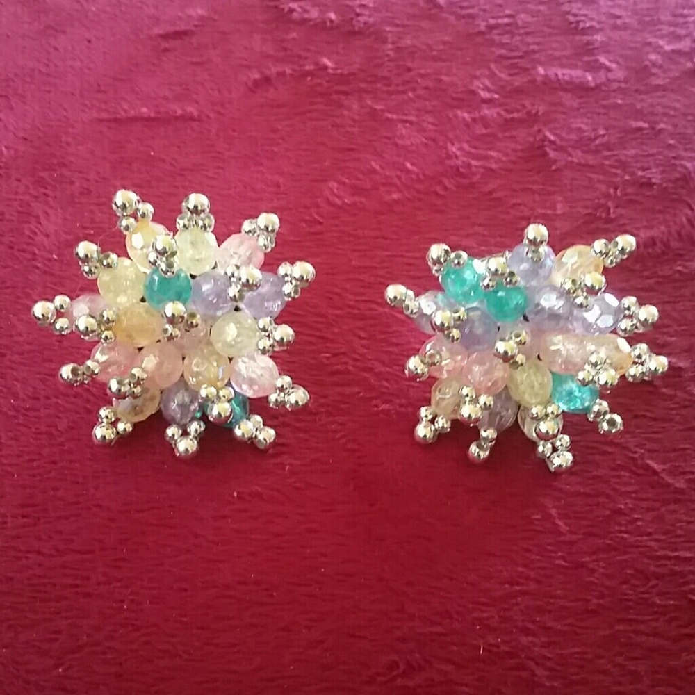 FREE w/purchase.  Earrings, Pierced