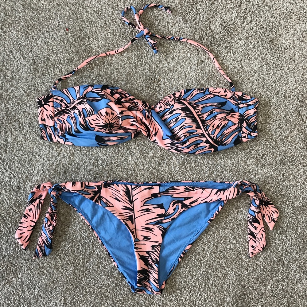 Zara Bikini Set. Top M (fits S), Bottom S