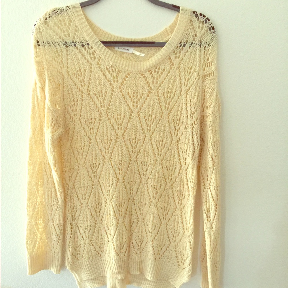 Knit pullover