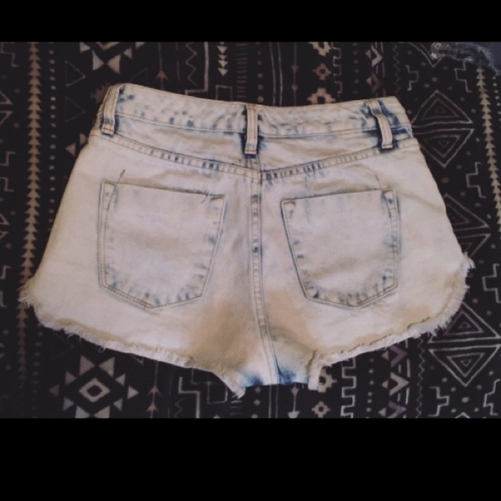 Mossimo High Rise Short Short - Picture 2 of 6