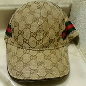 Gucci styled hat