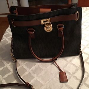 BRAND NEW Michael Kors Pocketbook
