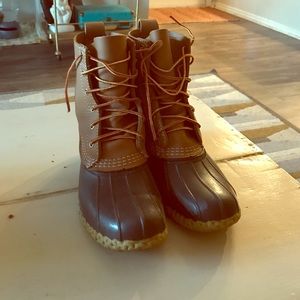 L.L. Bean "Bean" Boots 8" Thinsulate