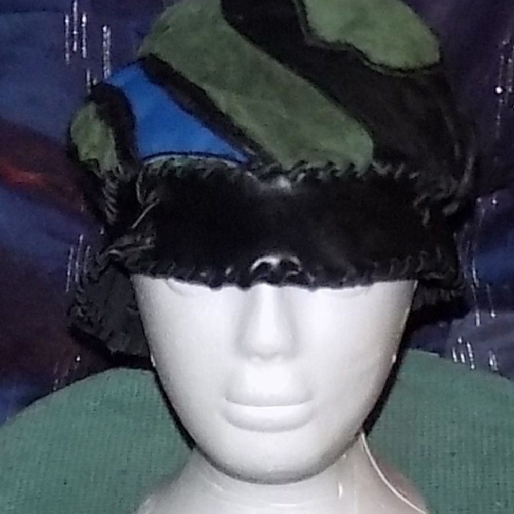 Leather-Hat with green, blue and black leather
