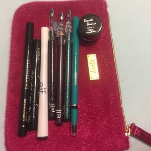 Eyeliner Bundle With Cosmetic Bag!!