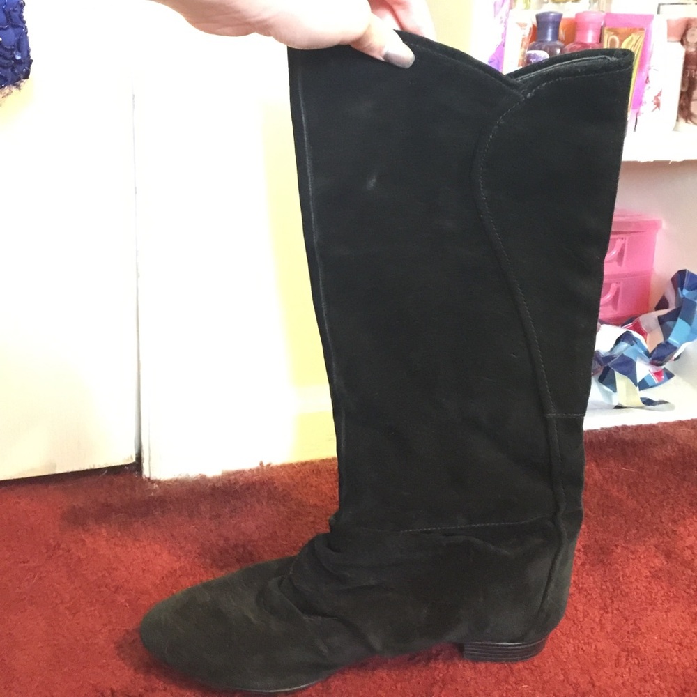 Fake suede black boots
